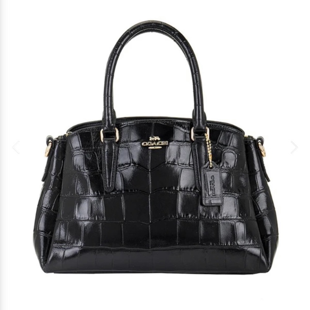 COACH SAGE CARRYALL (F38955)
BLACK/IMITATION GOLD New never used with tag.